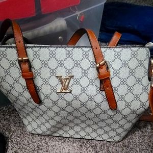 Large Crossbody